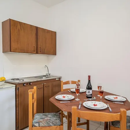 Iris Apartmán